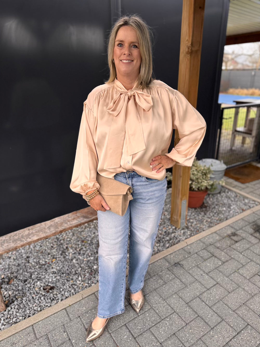 Blouse met strik beige