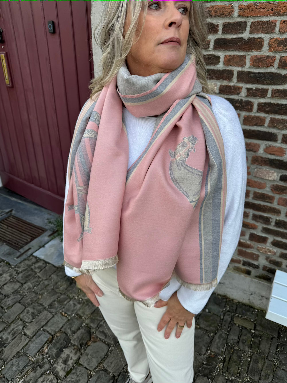 Sjaal roze grijs met luxe print